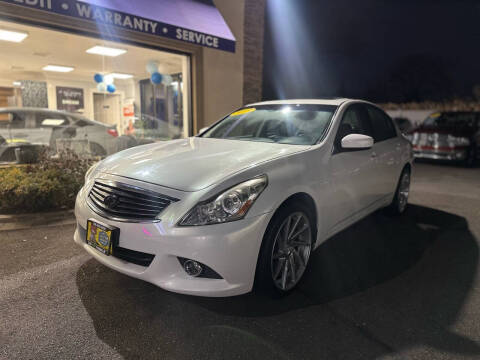2013 Infiniti G37 Sedan for sale at CARMART ONE LLC in Freeport NY